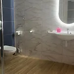 B&B Finezja Fizjomed 푸스트코보