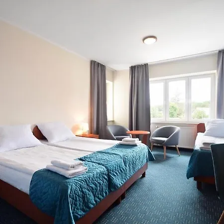 לינה וארוחת בוקר Finezja Fizjomed